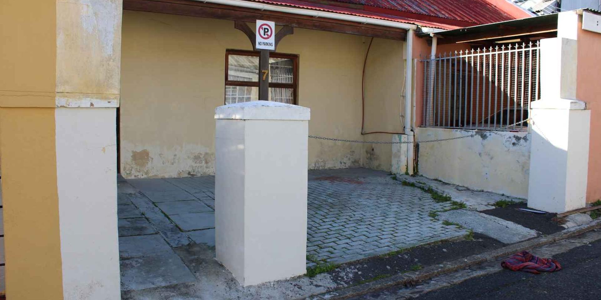 Image 2 of 6