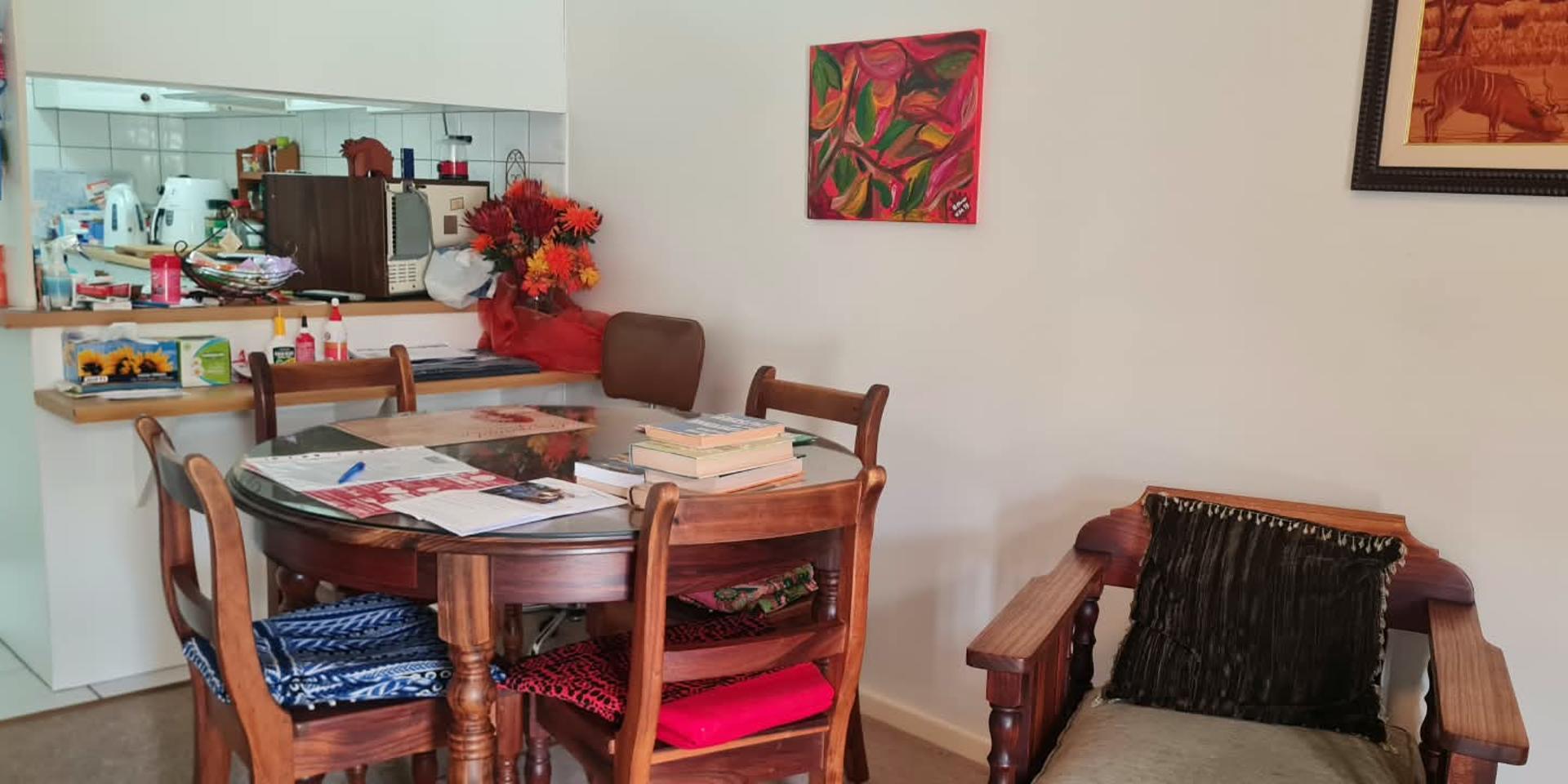 Image 4 of 6
