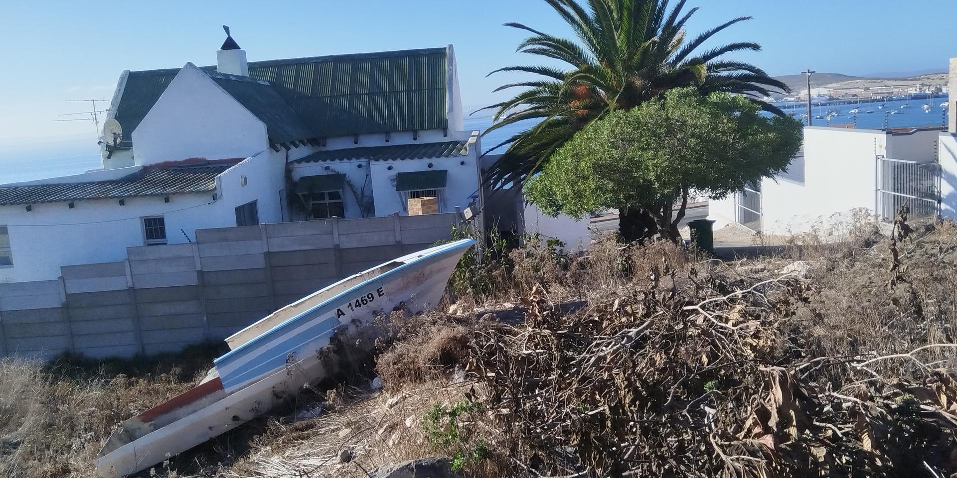 Image 4 of 6
