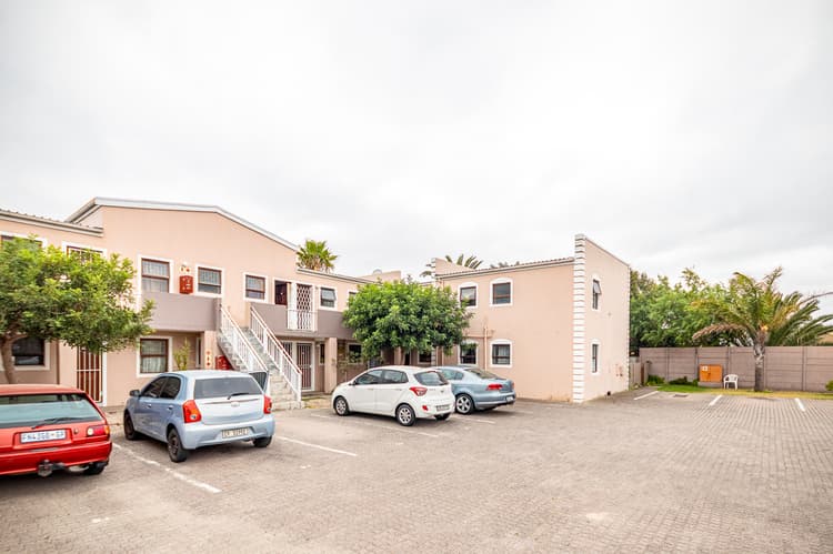 Main property image