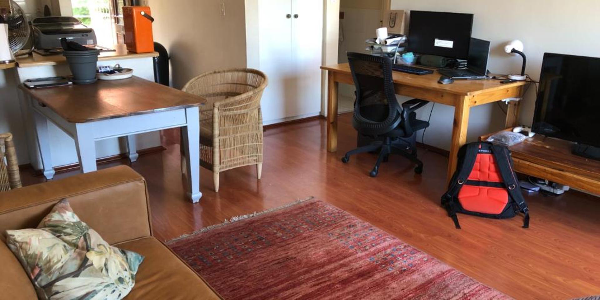 Image 4 of 6