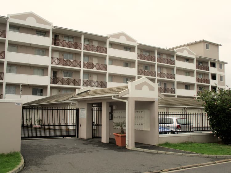 Main property image