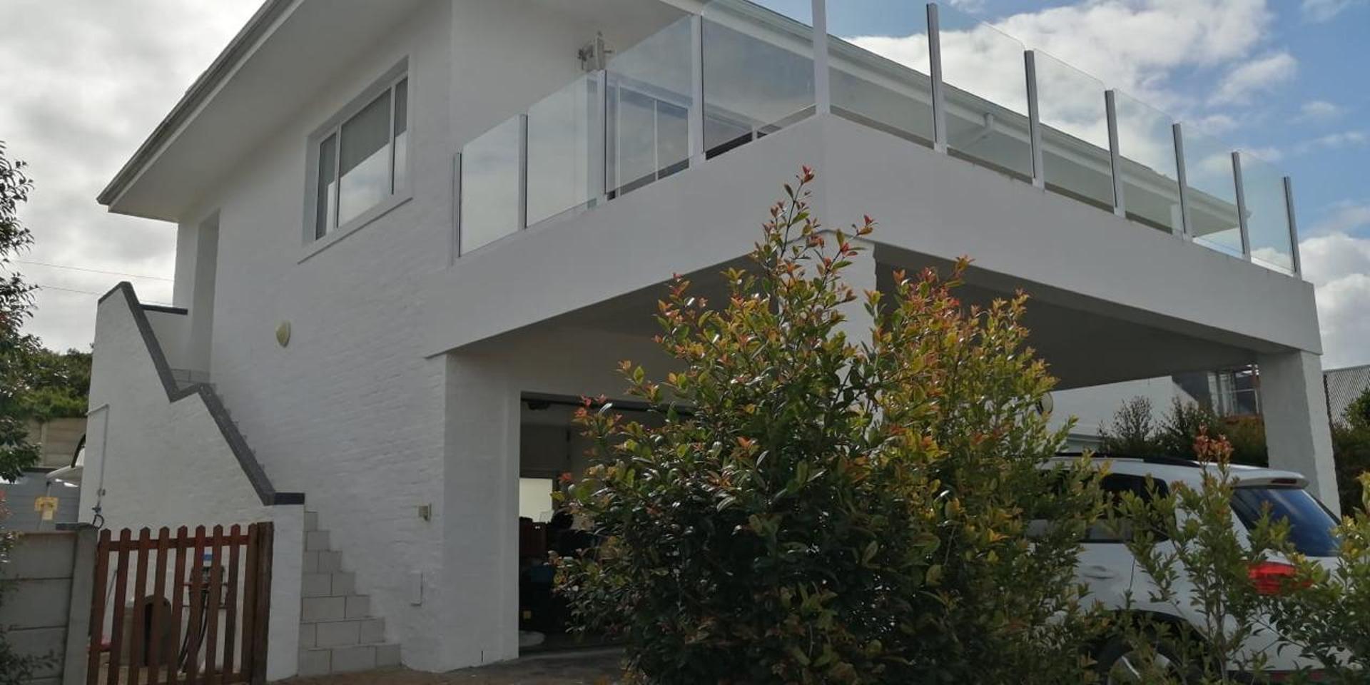 Image 1 of 6
