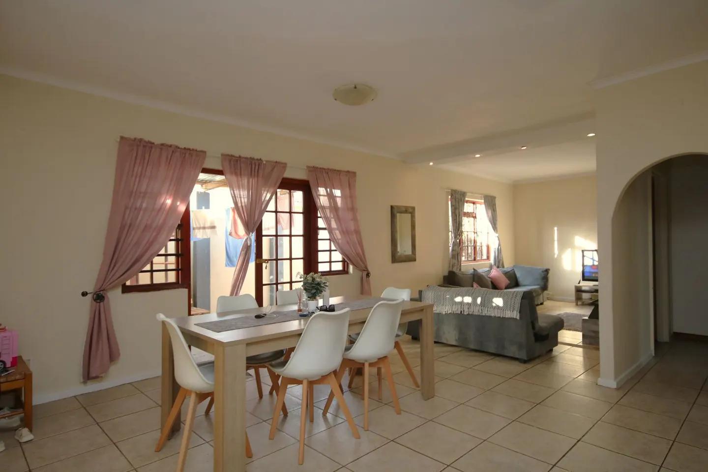 Image 2 of 6