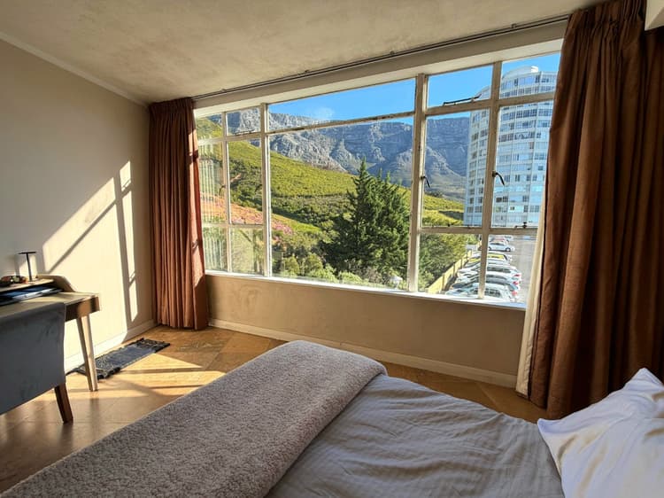 Main property image