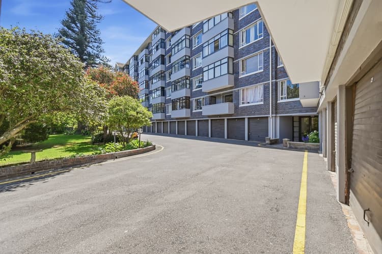 Main property image