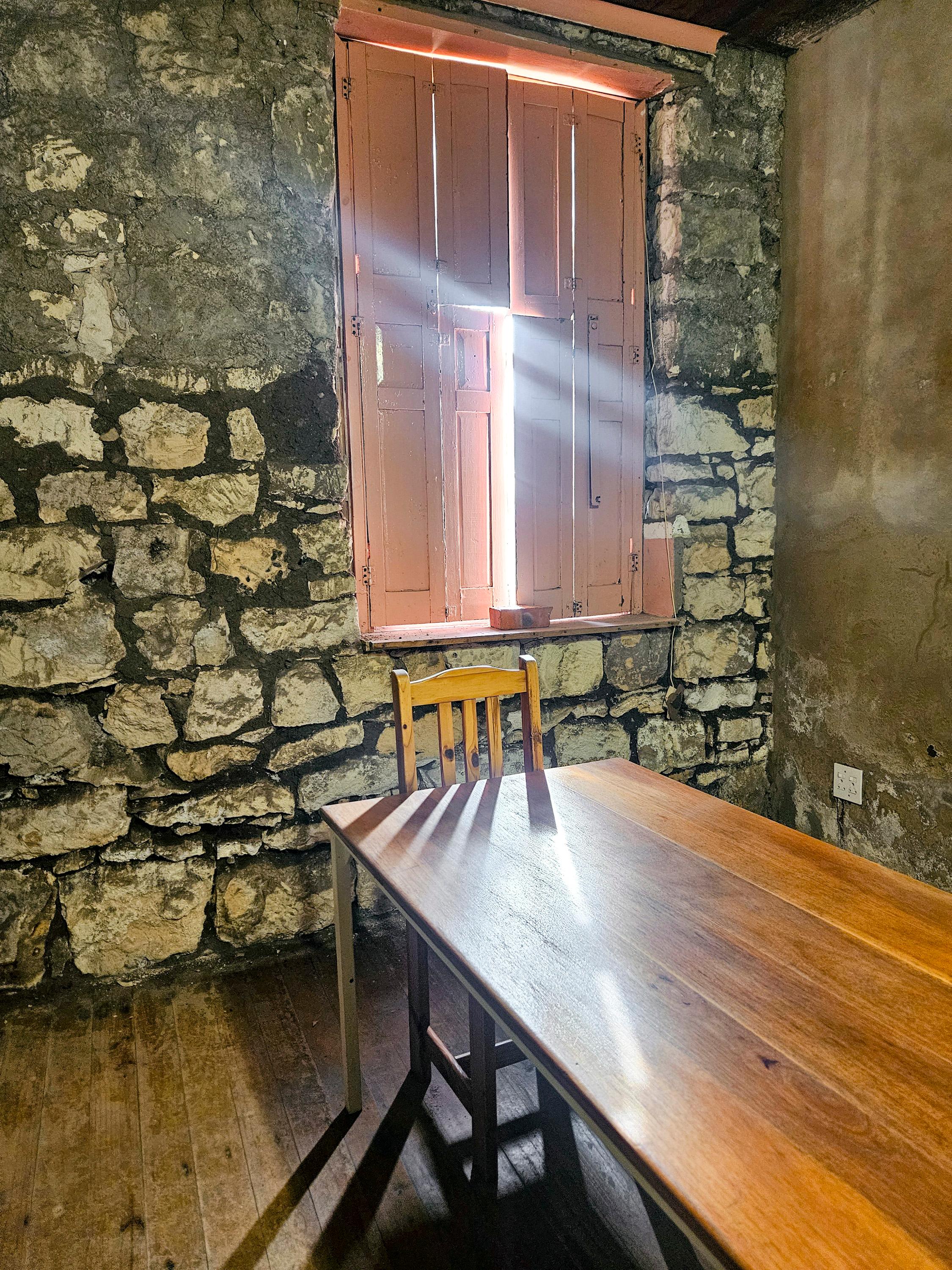 Image 4 of 6