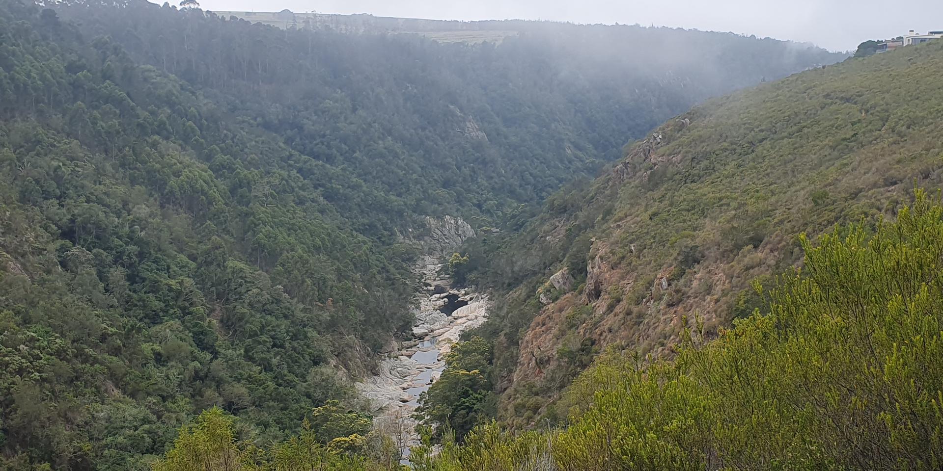 Image 2 of 6