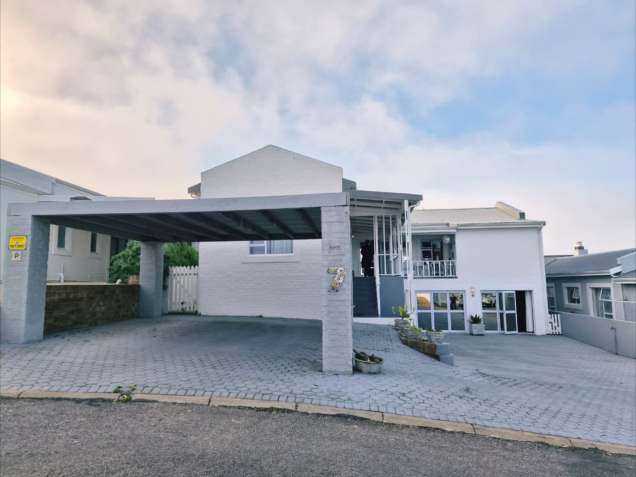 Image 1 of 6