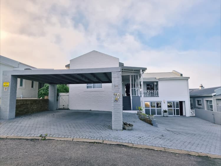 Main property image