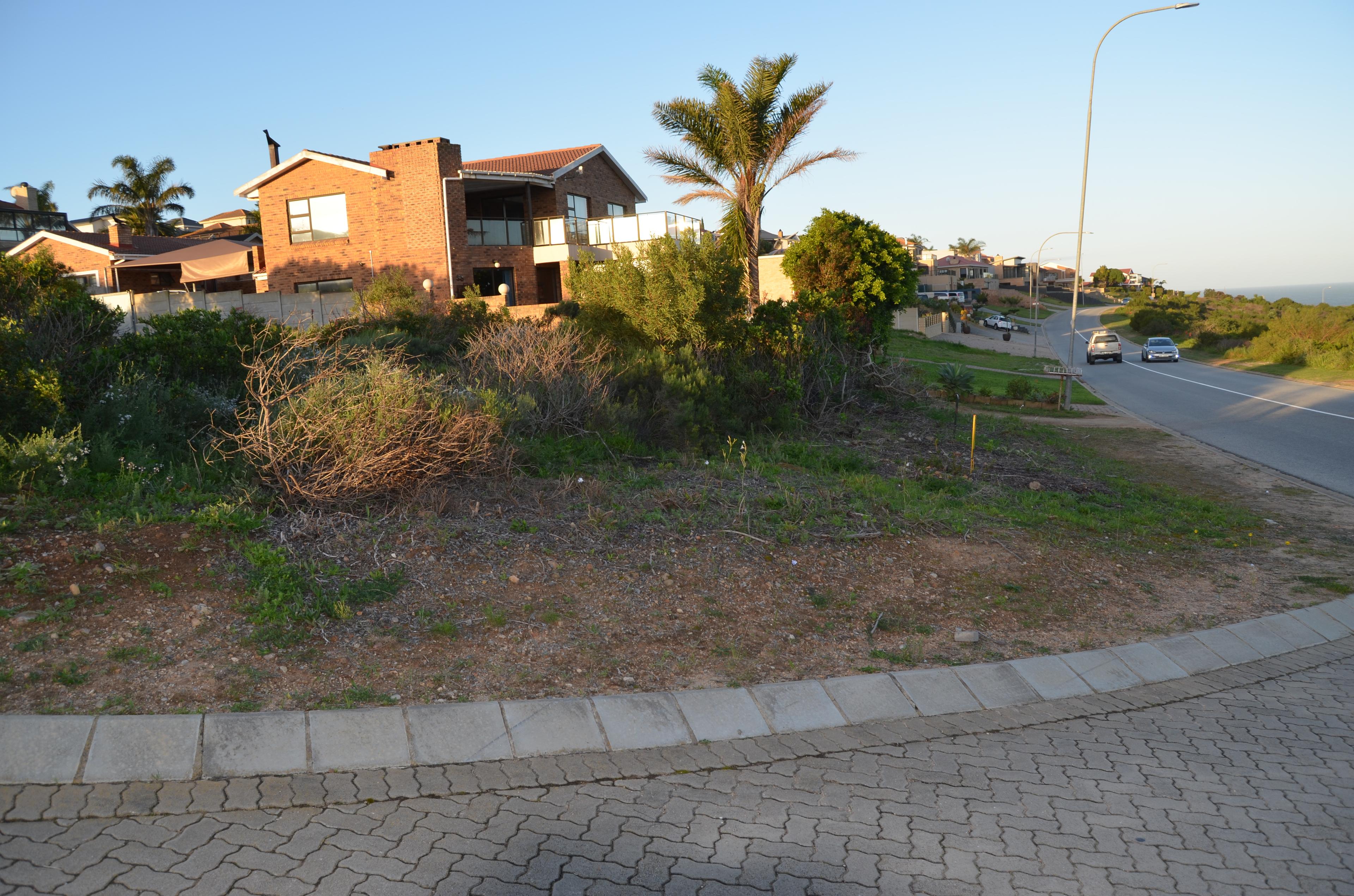 Image 2 of 6