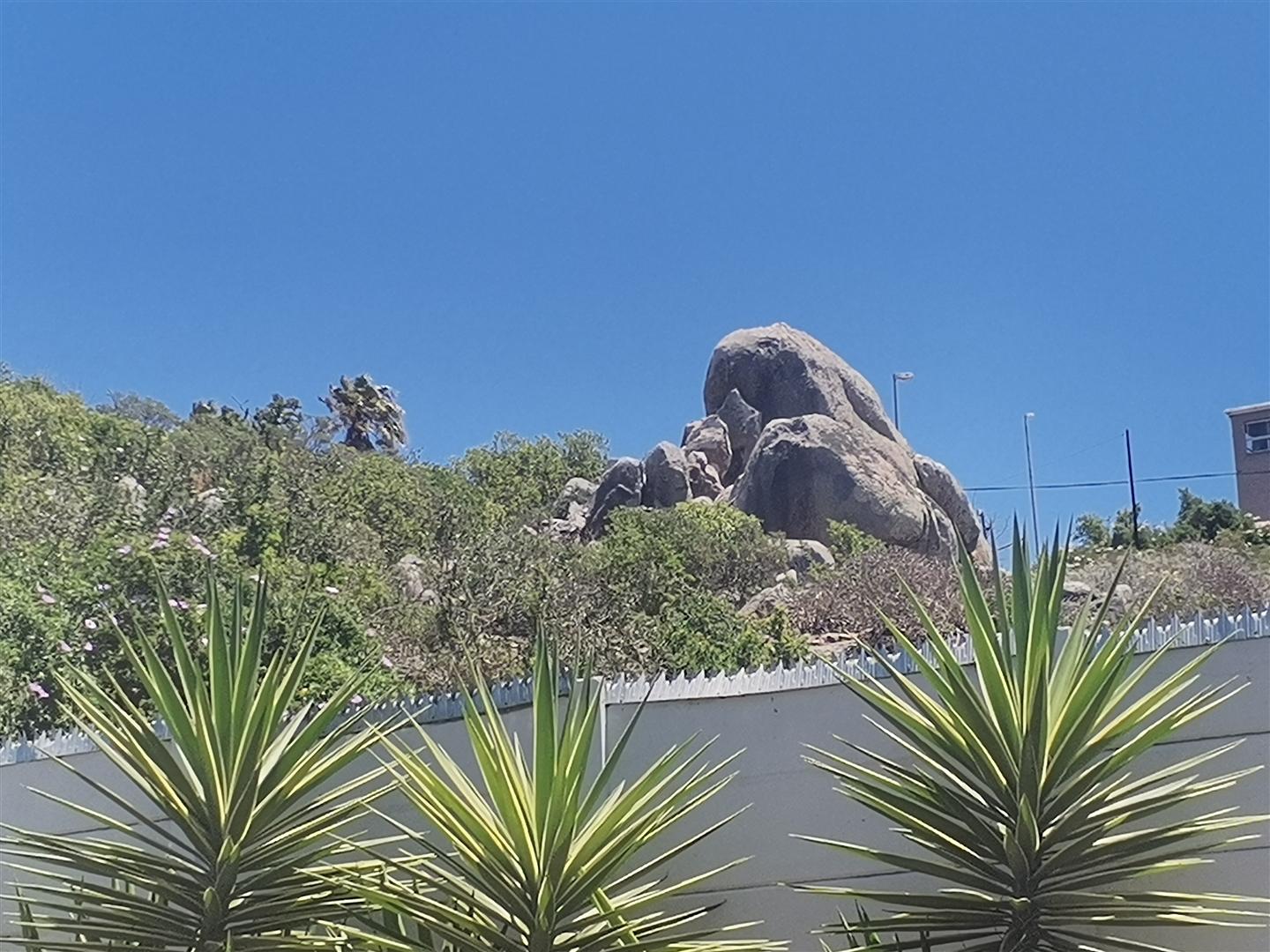 Image 2 of 6