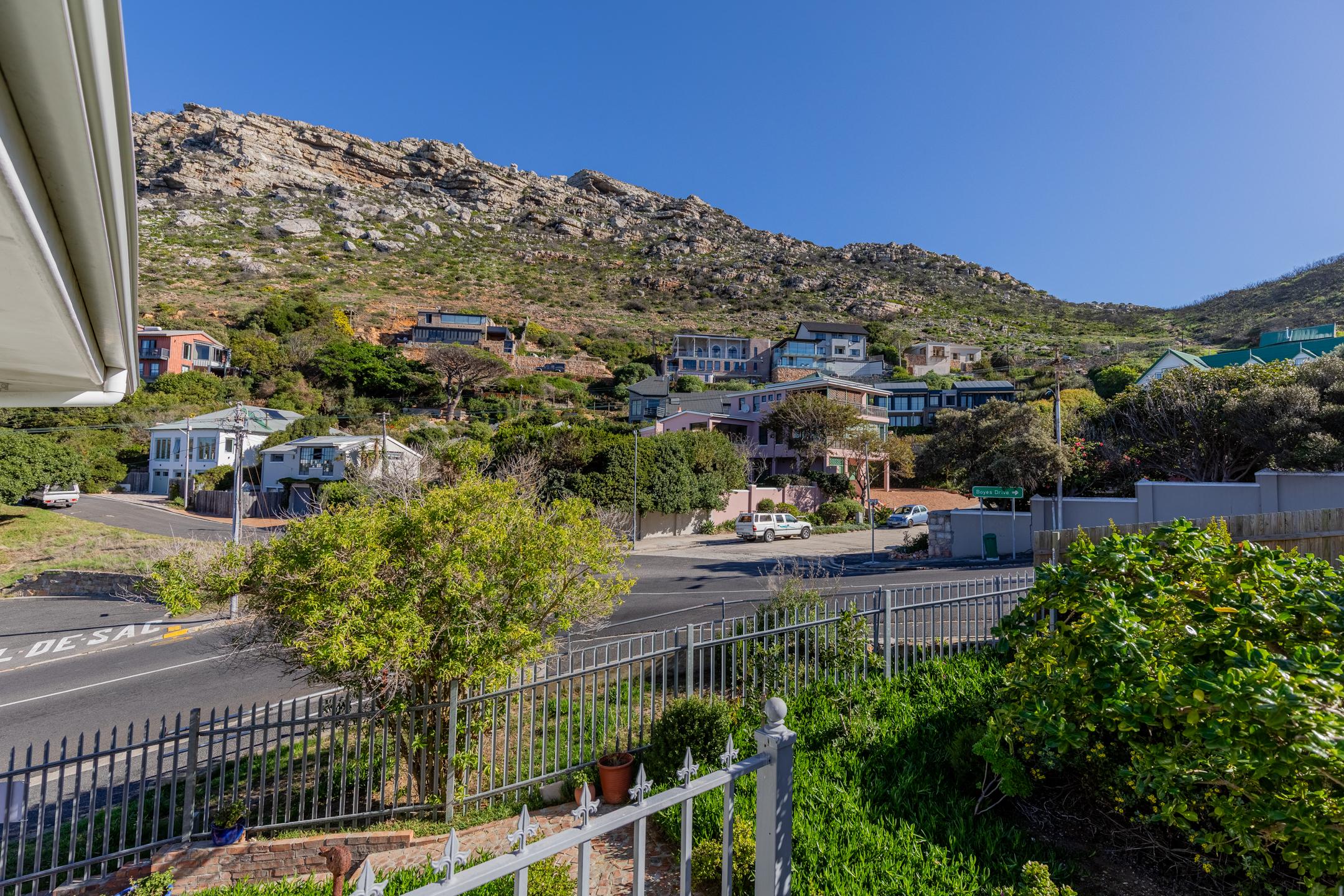Image 4 of 6
