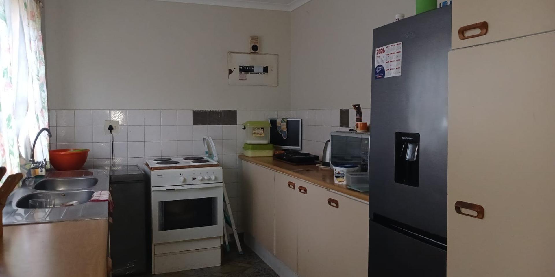 Image 5 of 6