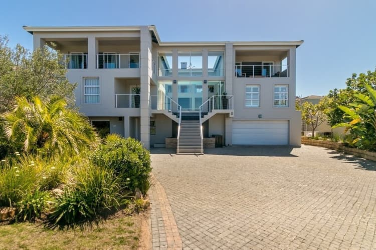 Main property image