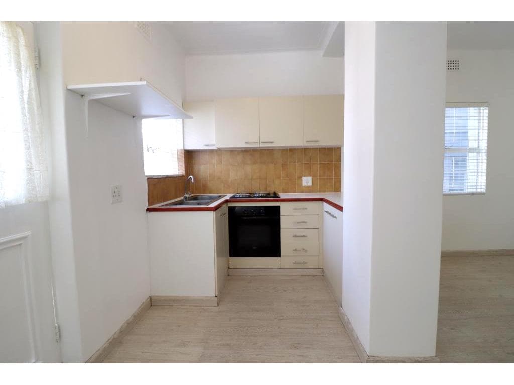 Image 4 of 6