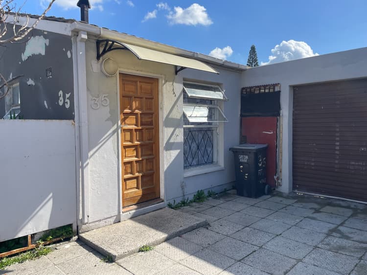 Main property image