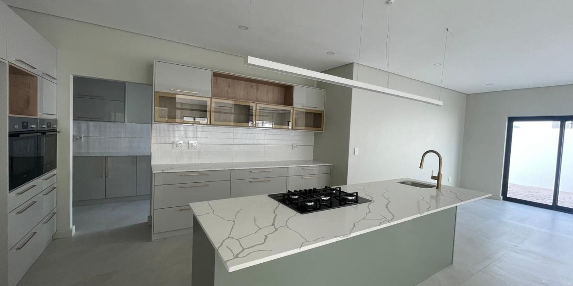 Image 5 of 6