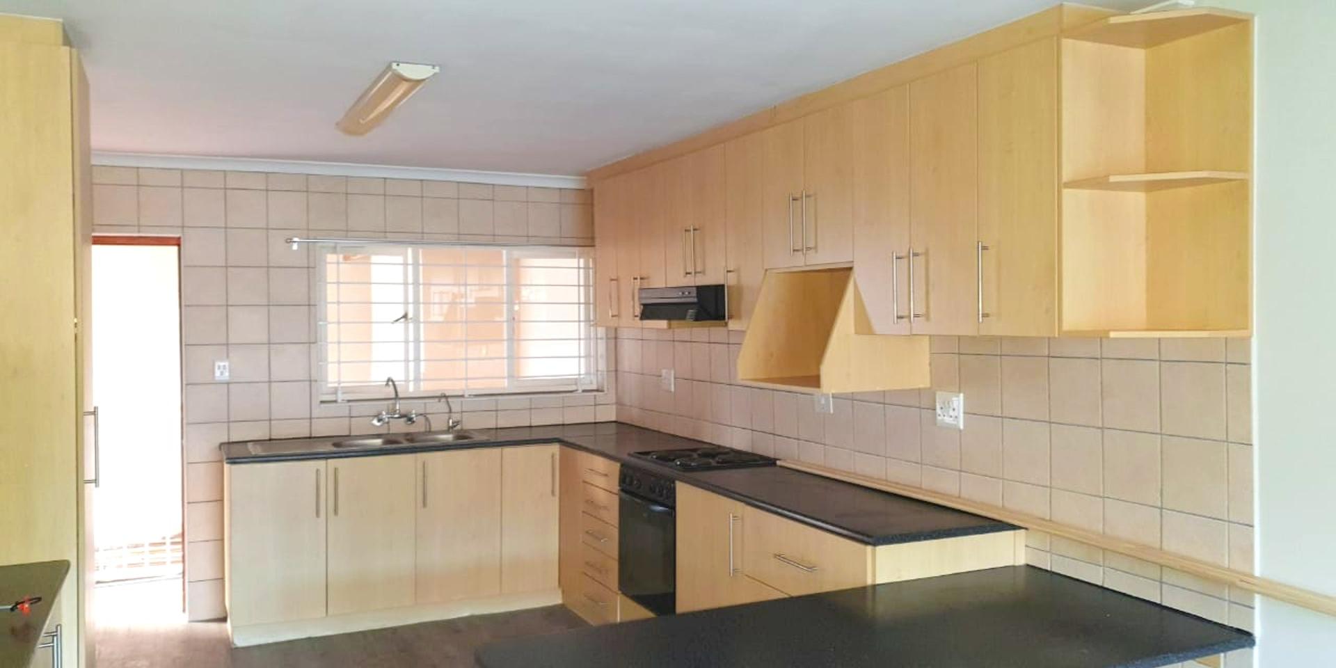 Image 2 of 6