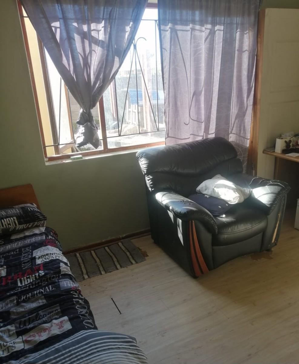 Image 5 of 6