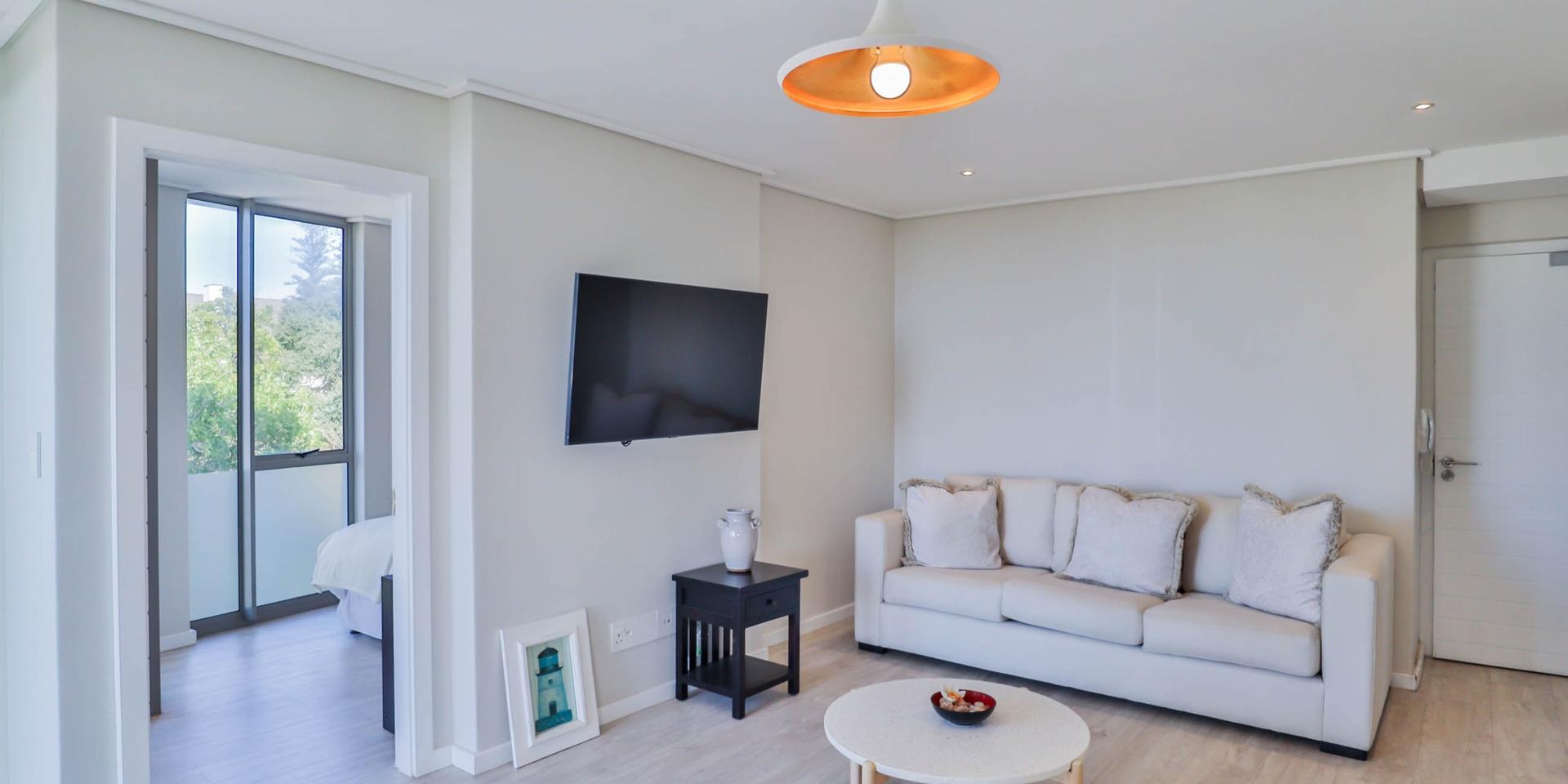 Image 3 of 6