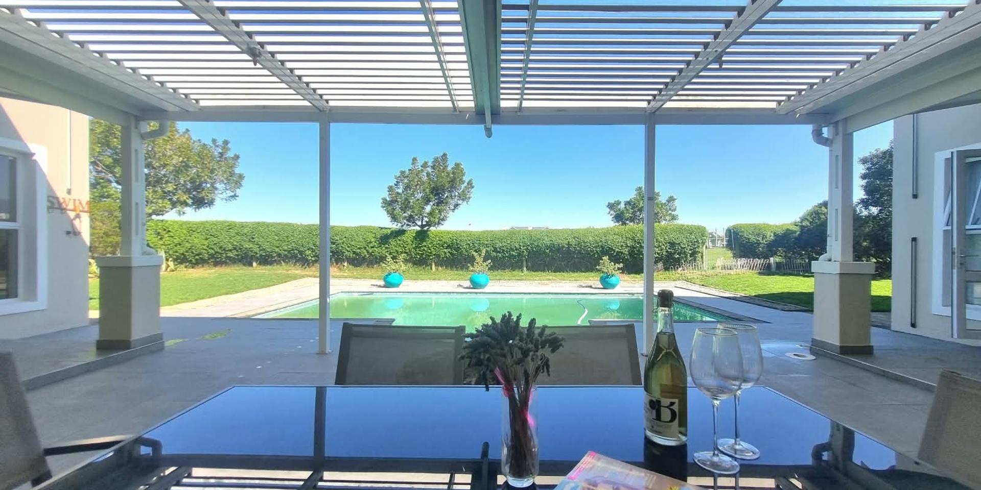 Image 2 of 6