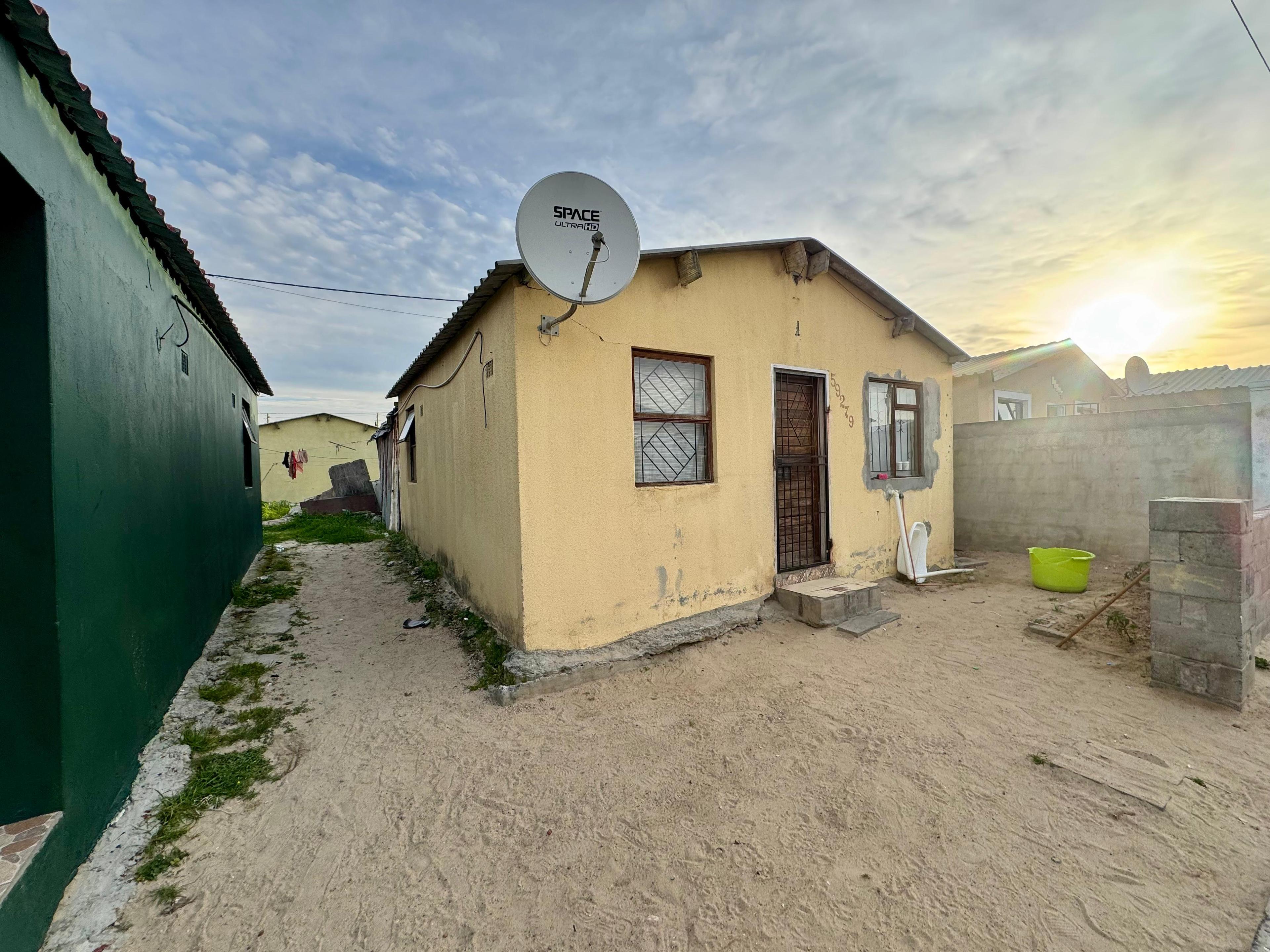 Image 1 of 6