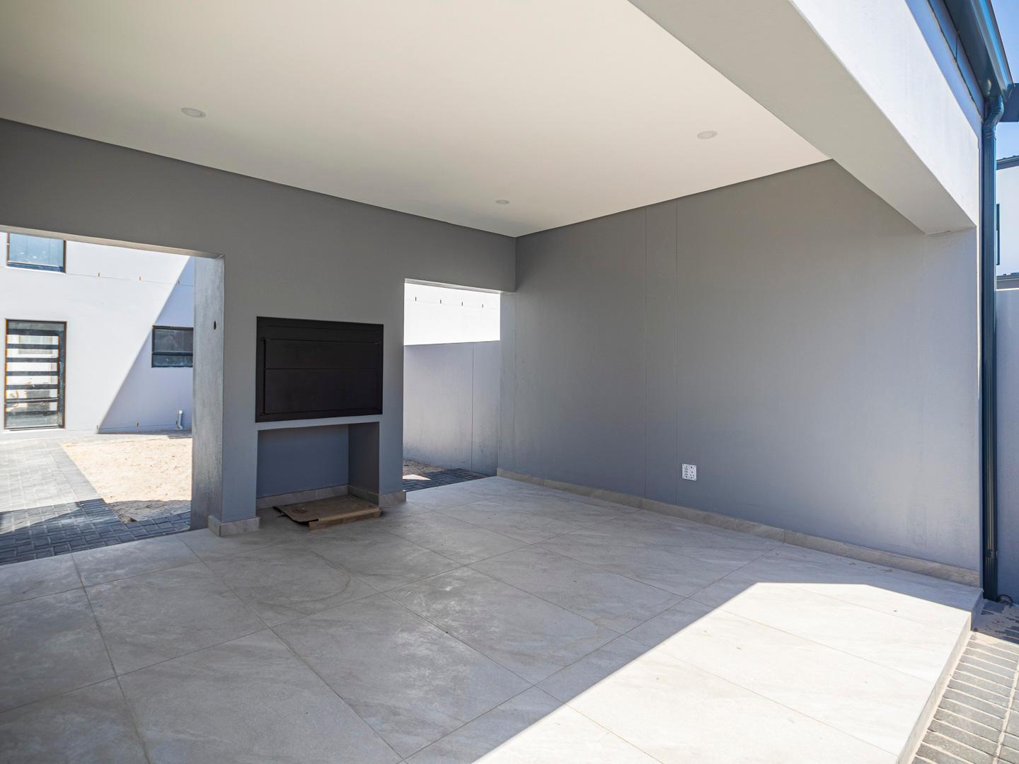 Image 5 of 6