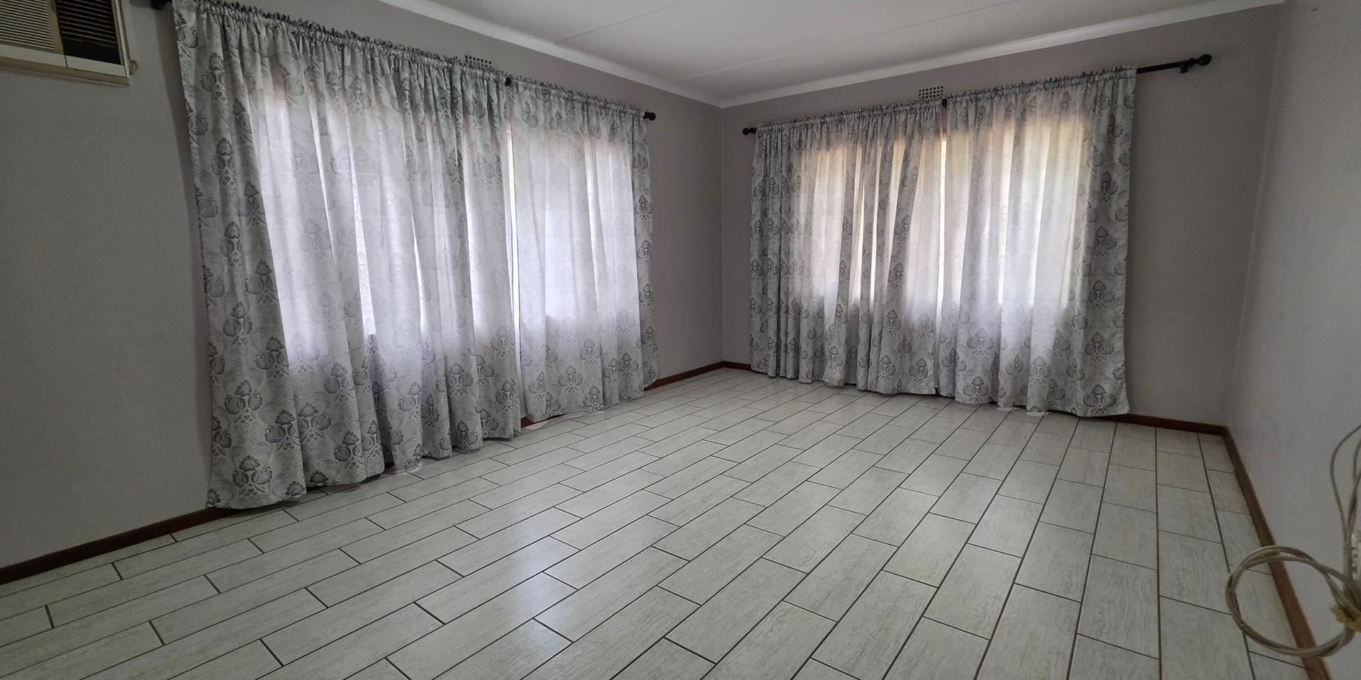 Image 2 of 6