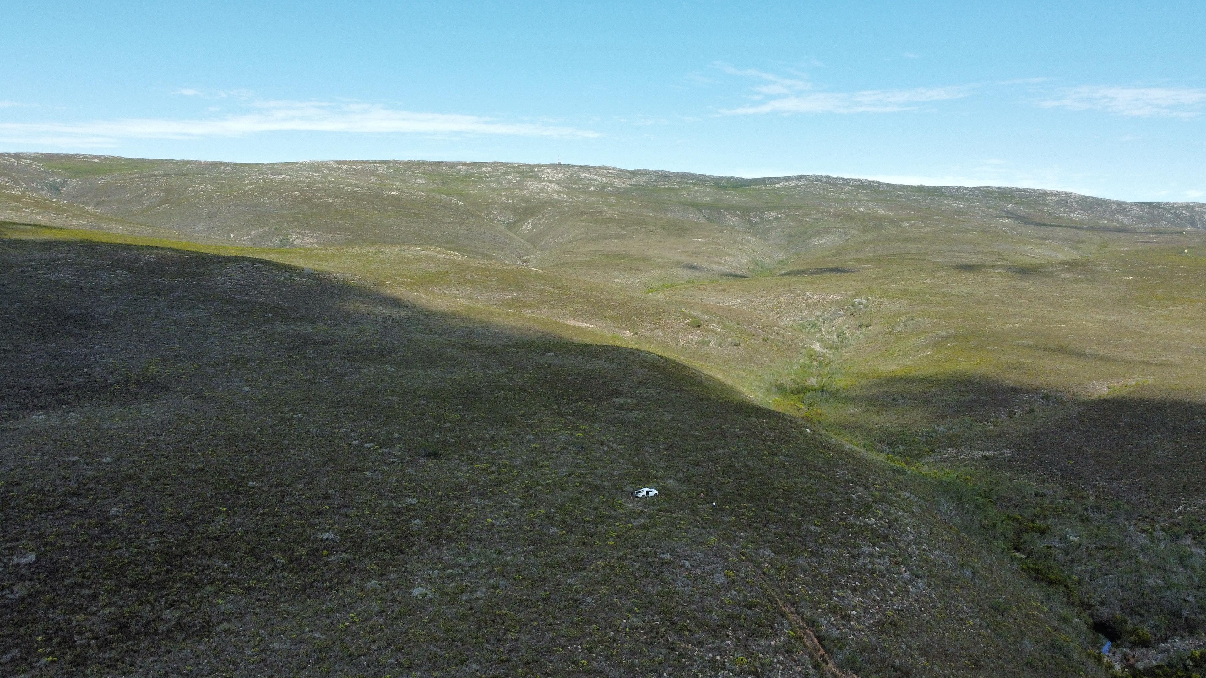 Image 3 of 6