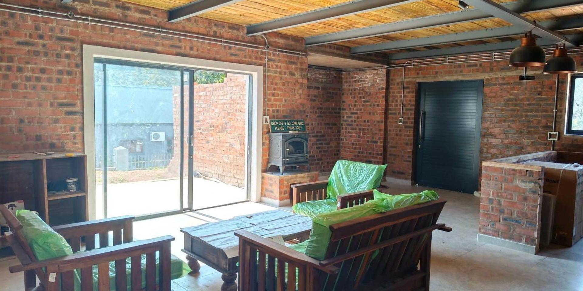 Image 3 of 6