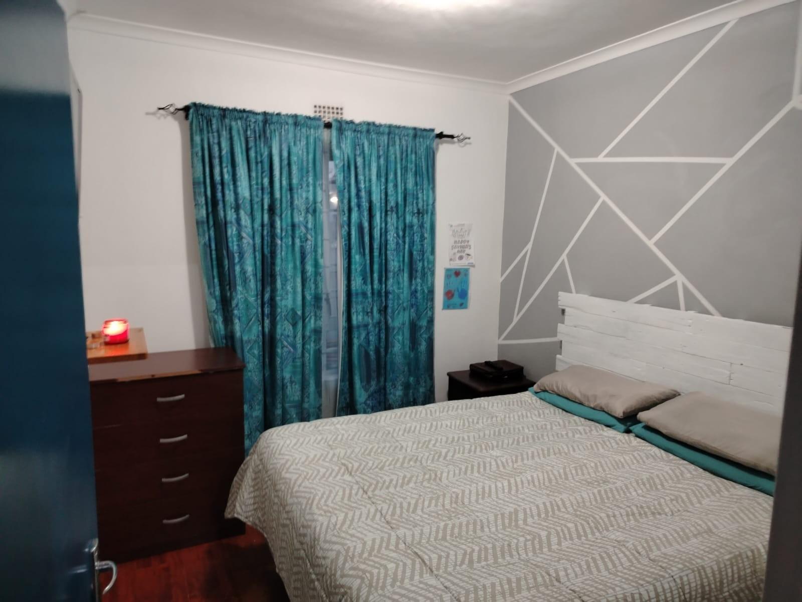 Image 4 of 6