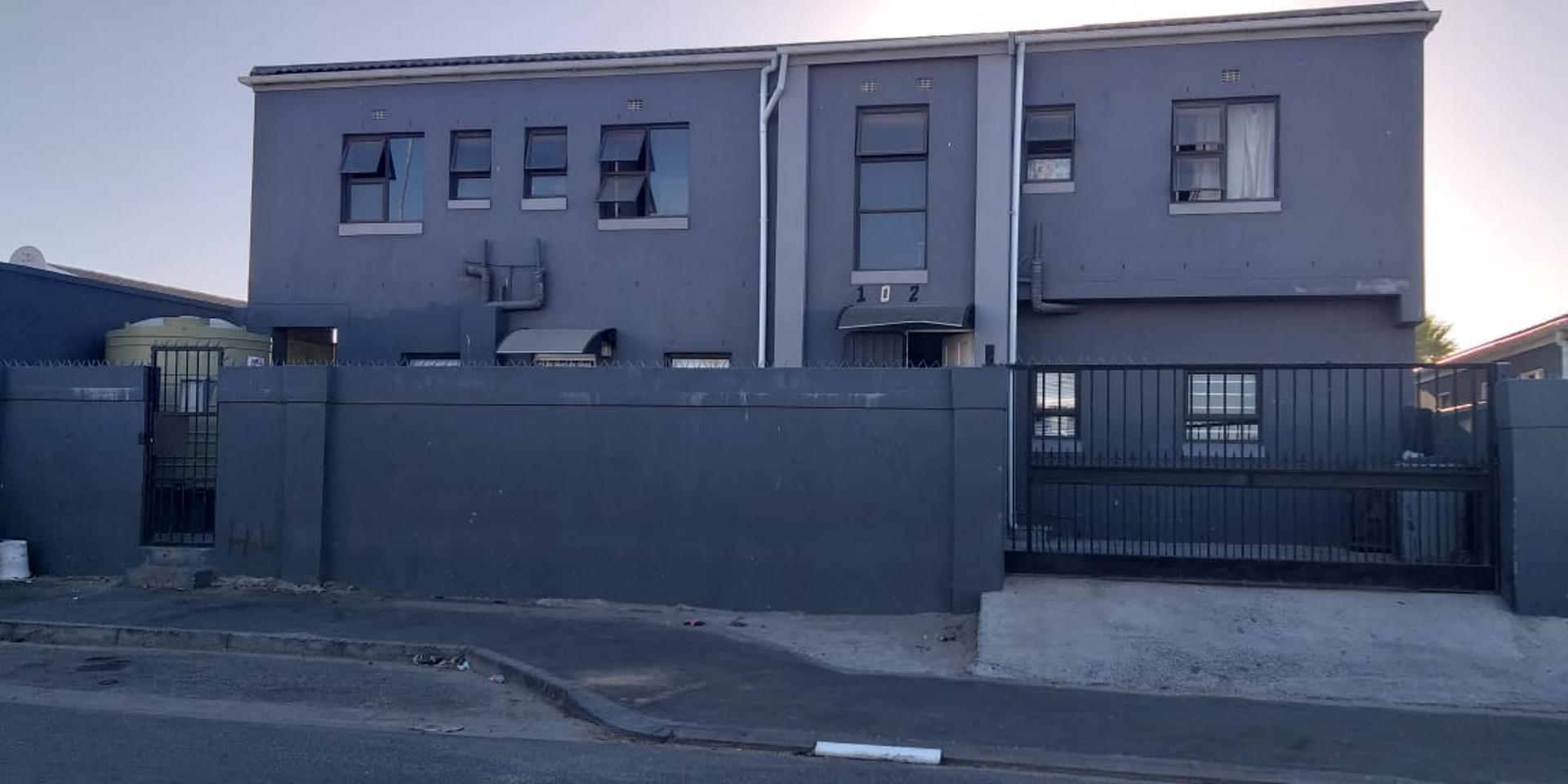 Image 1 of 6
