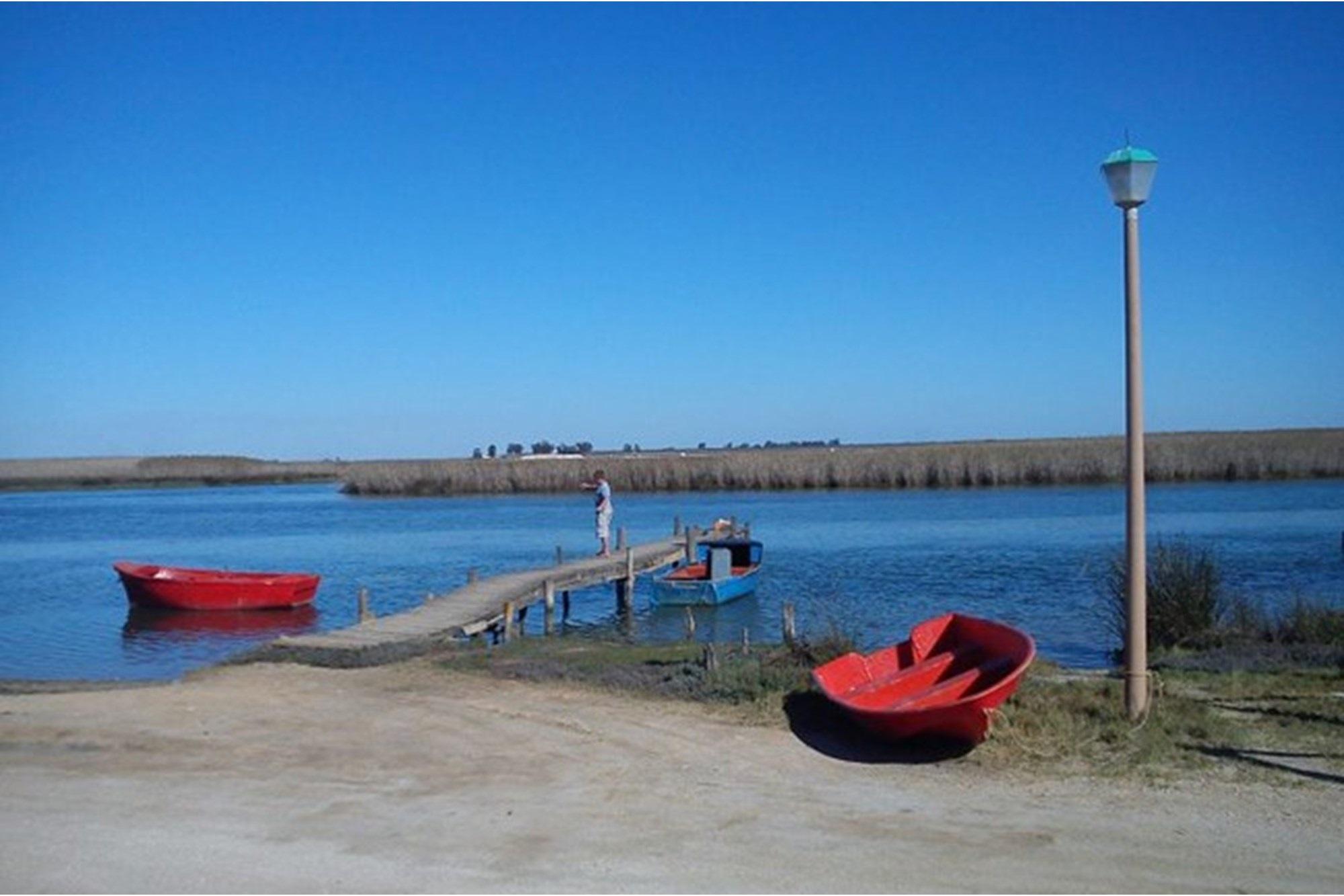 Image 4 of 6