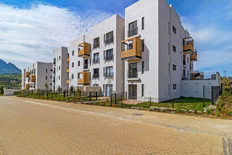 Main property image
