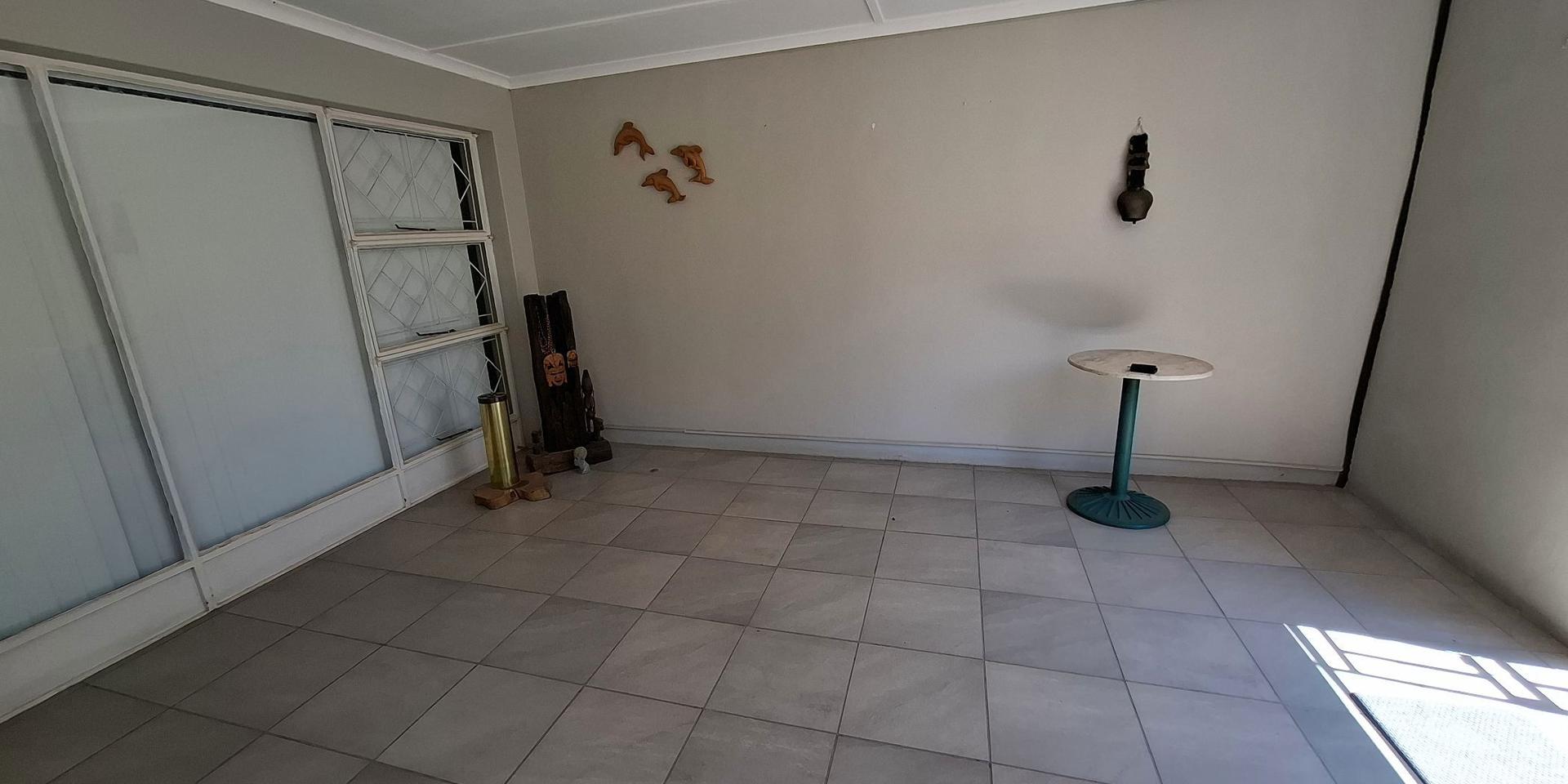 Image 5 of 6
