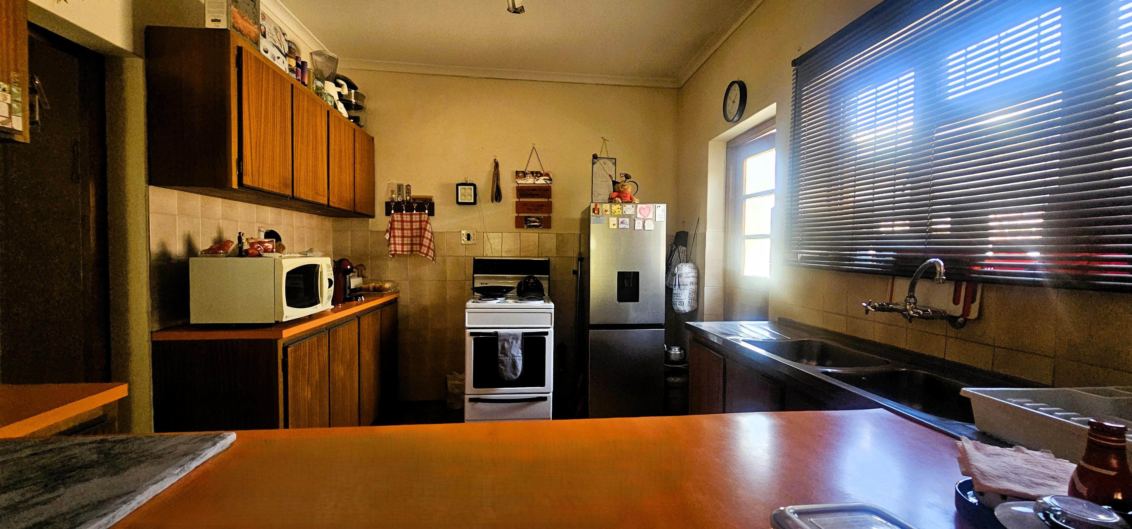 Image 3 of 6
