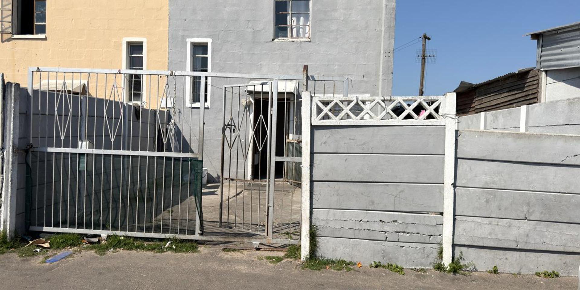 Image 1 of 6