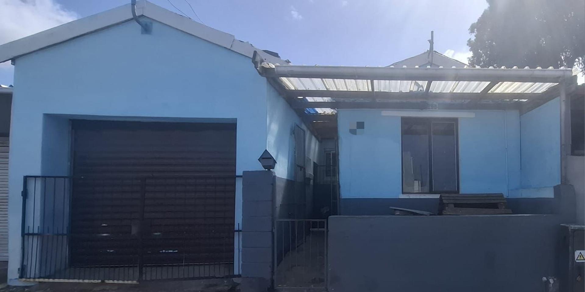 Image 1 of 6