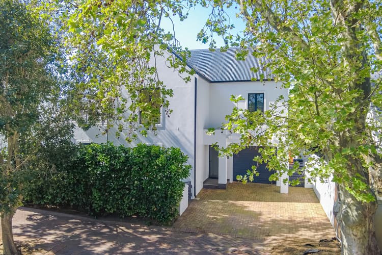 Main property image
