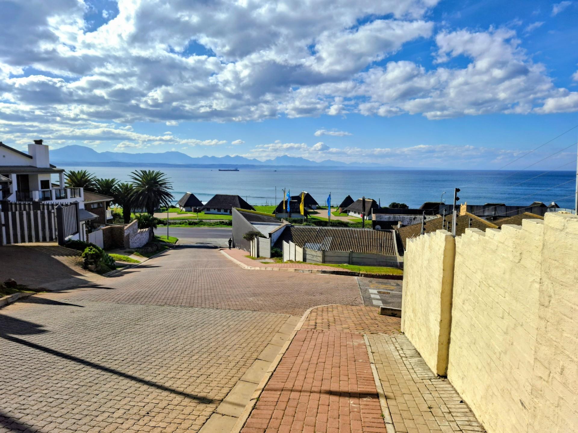 Image 4 of 6