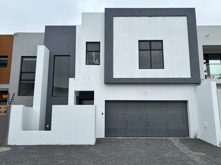 Main property image