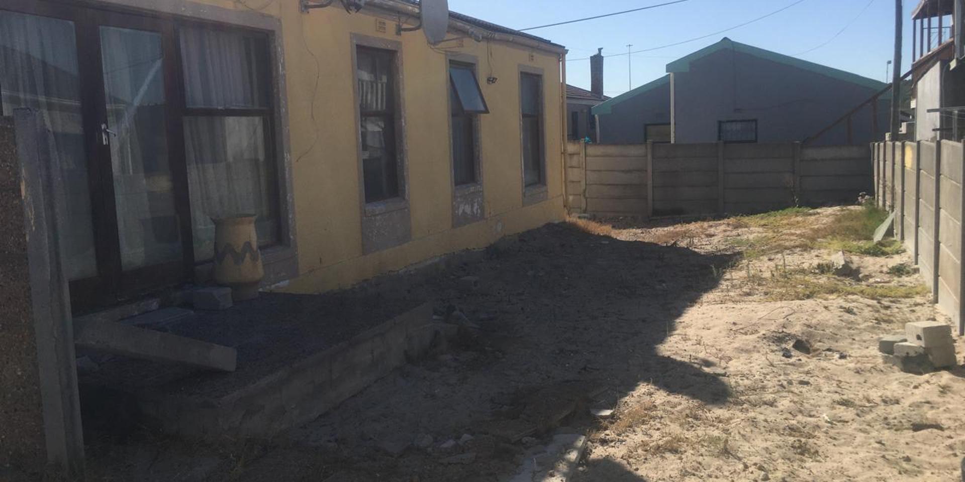 Image 1 of 6