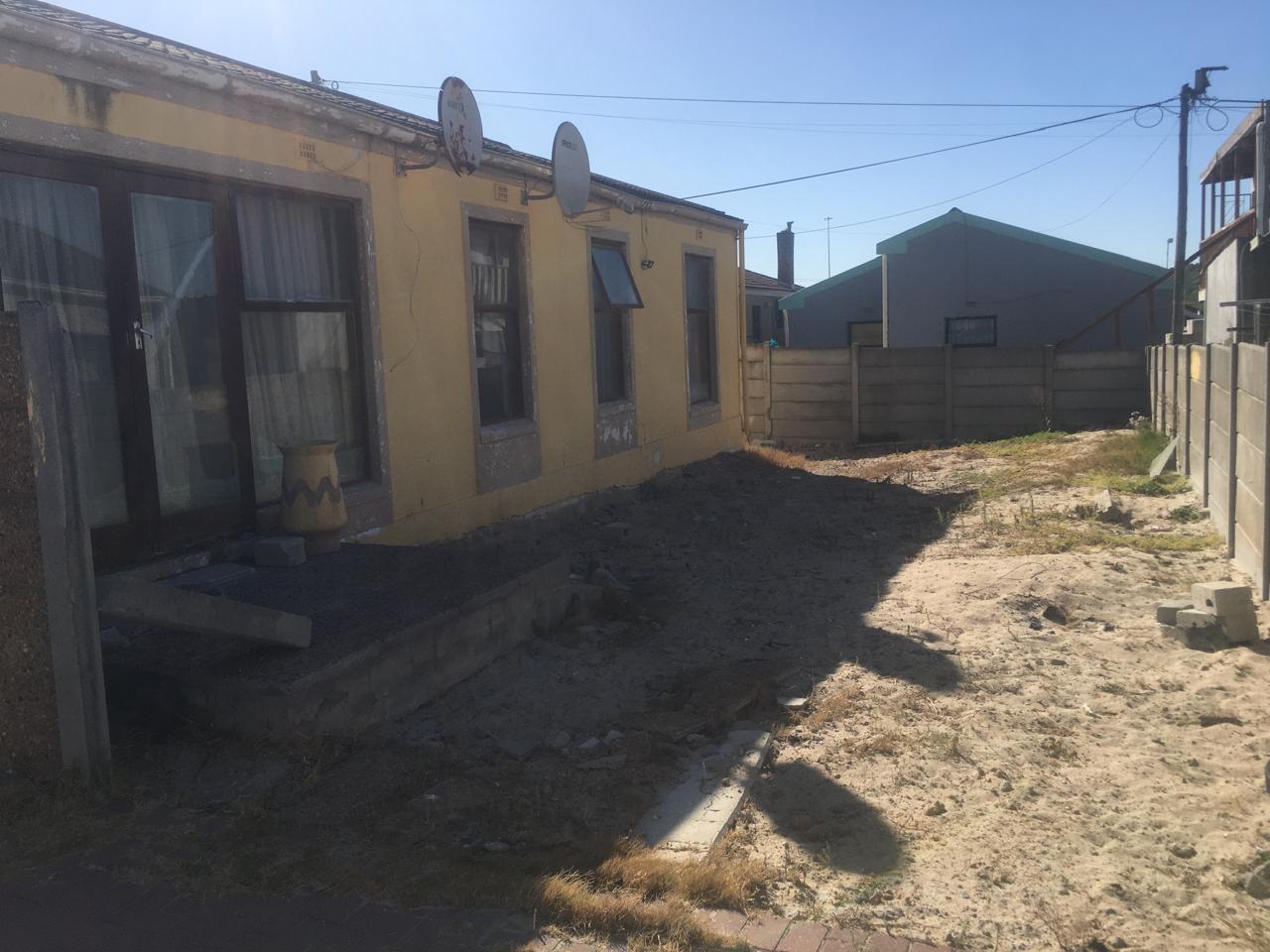 Image 1 of 6