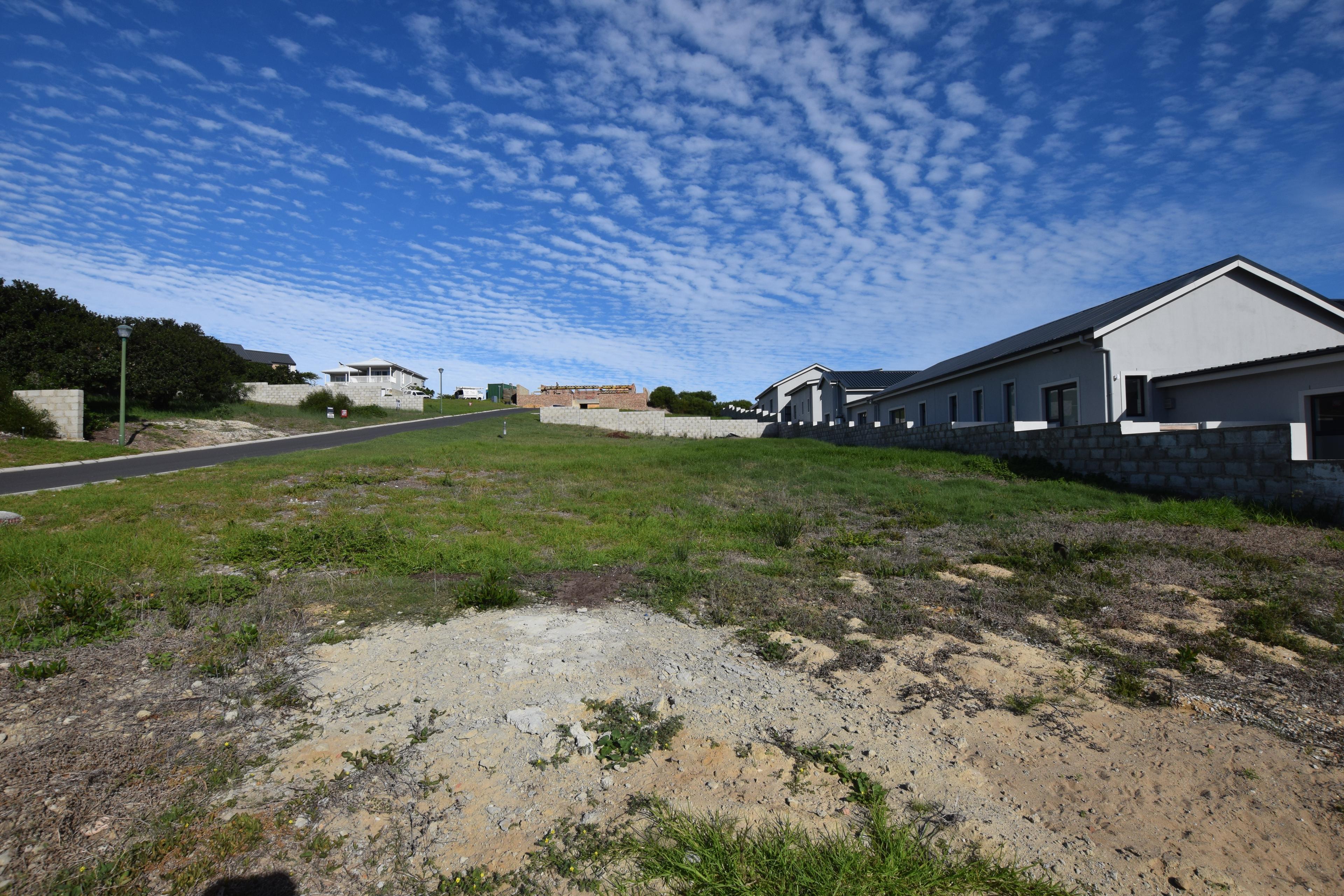 Image 2 of 6