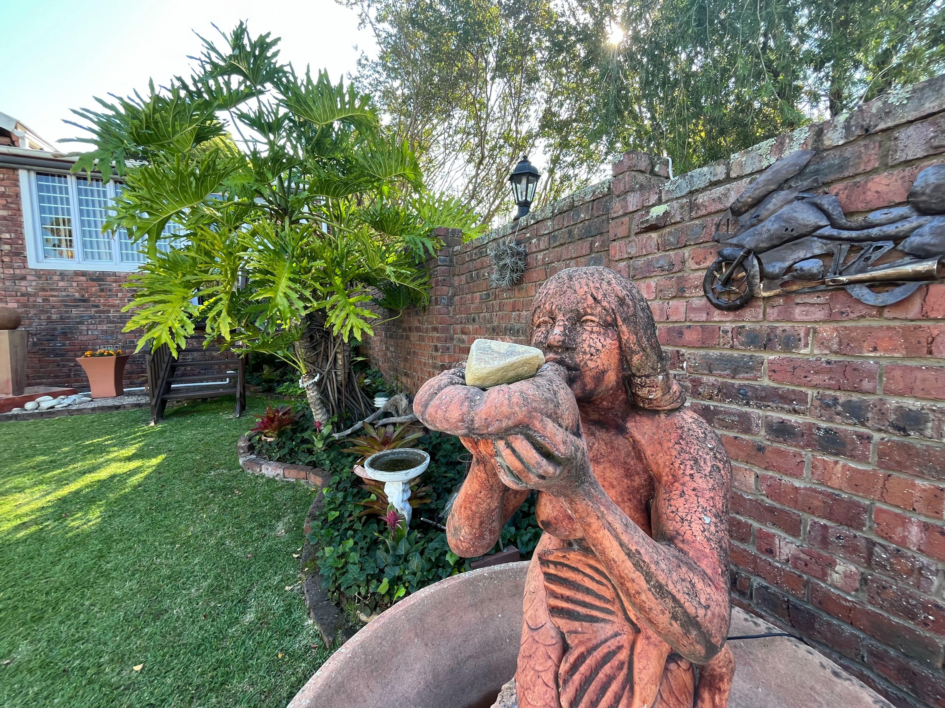 Image 3 of 6