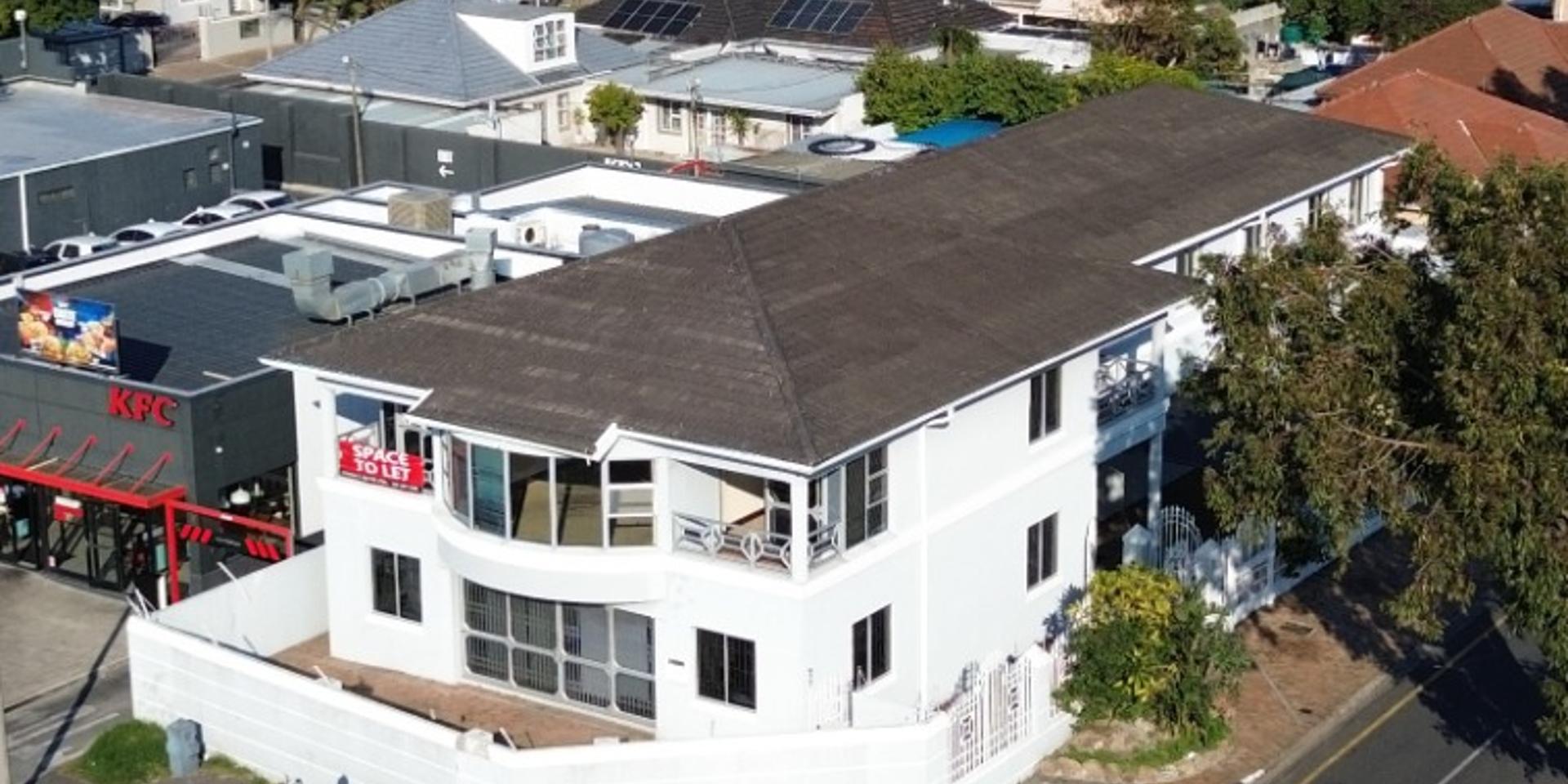 Image 2 of 6
