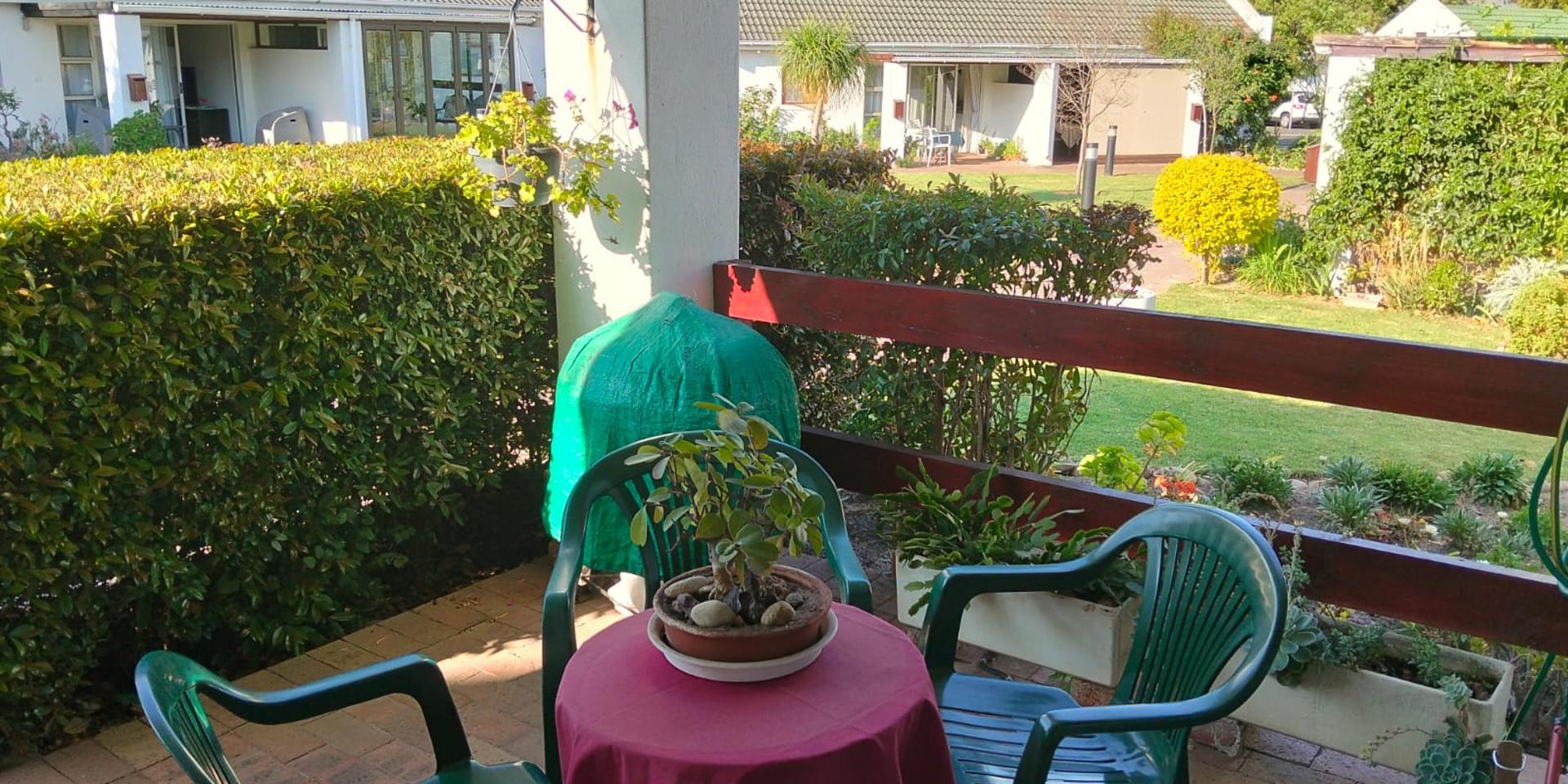 Image 4 of 6