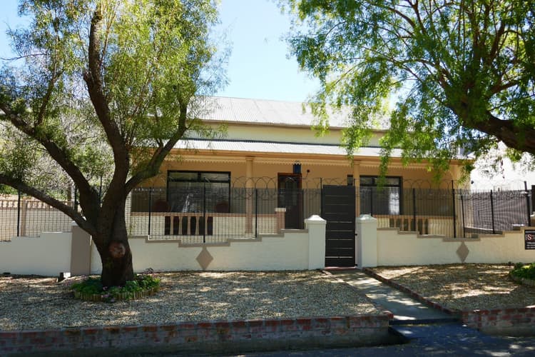 Main property image