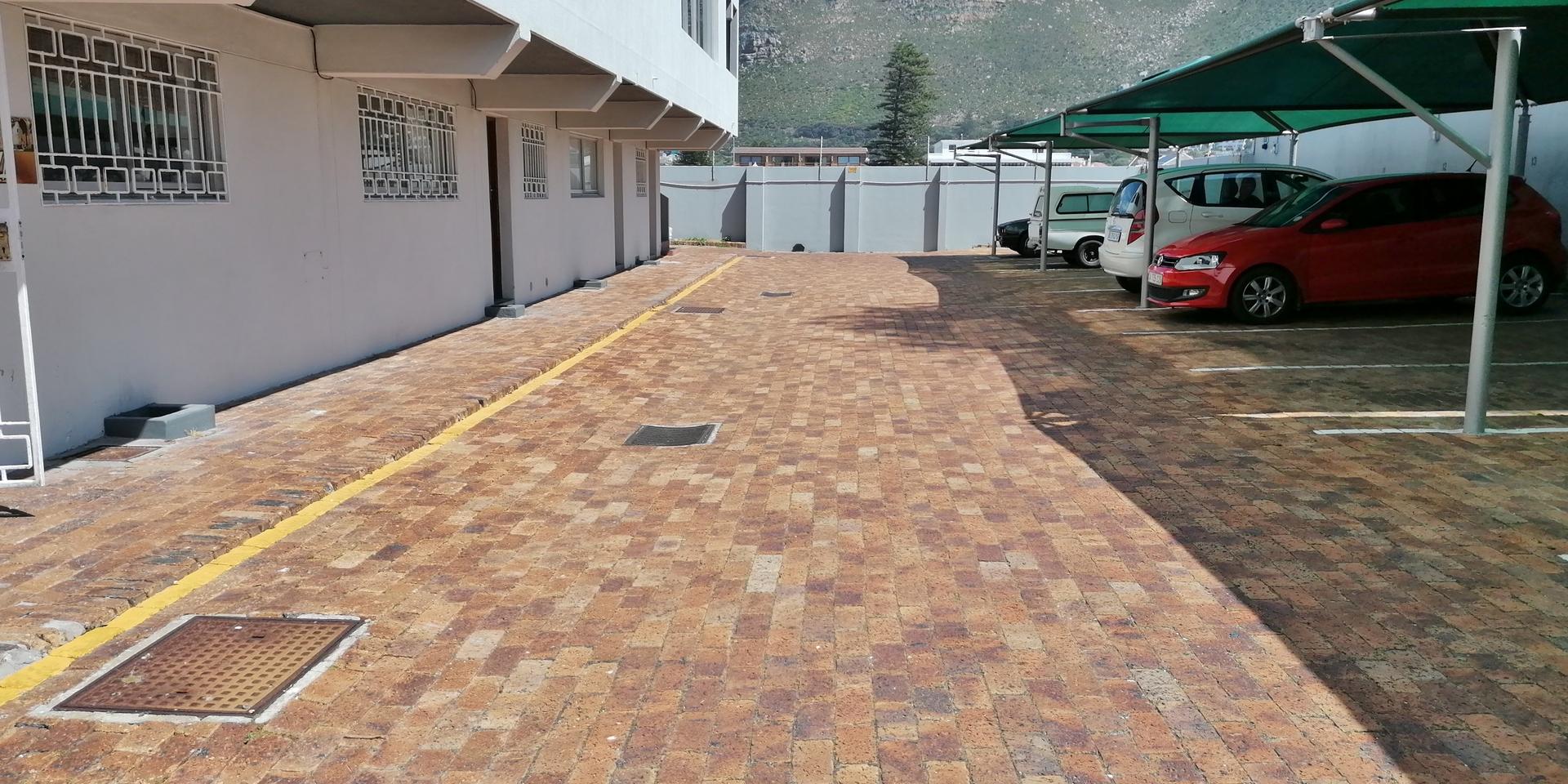 Image 3 of 6